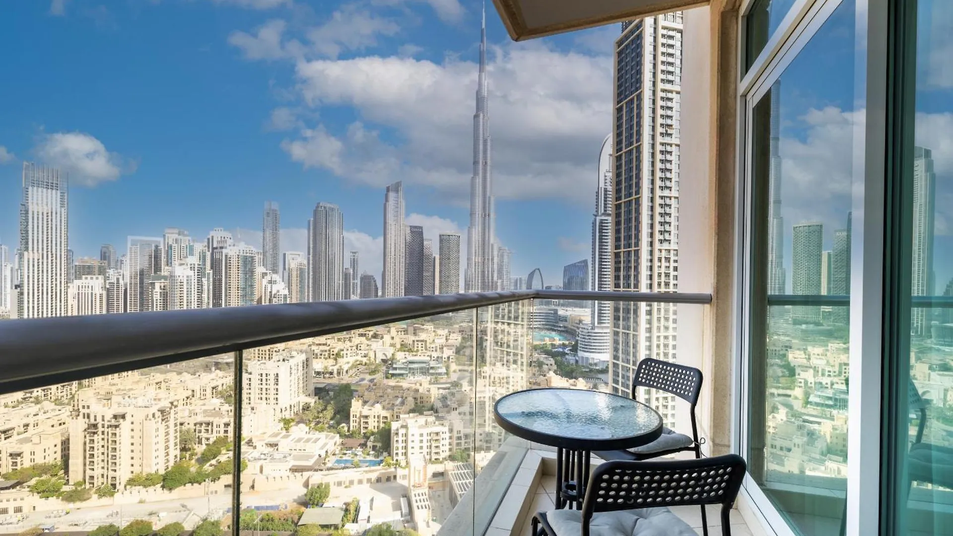 Upgraded Apartment With Stunning Burj Khalifa View Dubaj 0*,